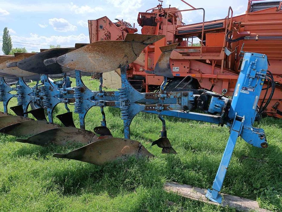 Оборотний плуг Лемкен Діамант 5+1 2009 року випуску з передплужниками