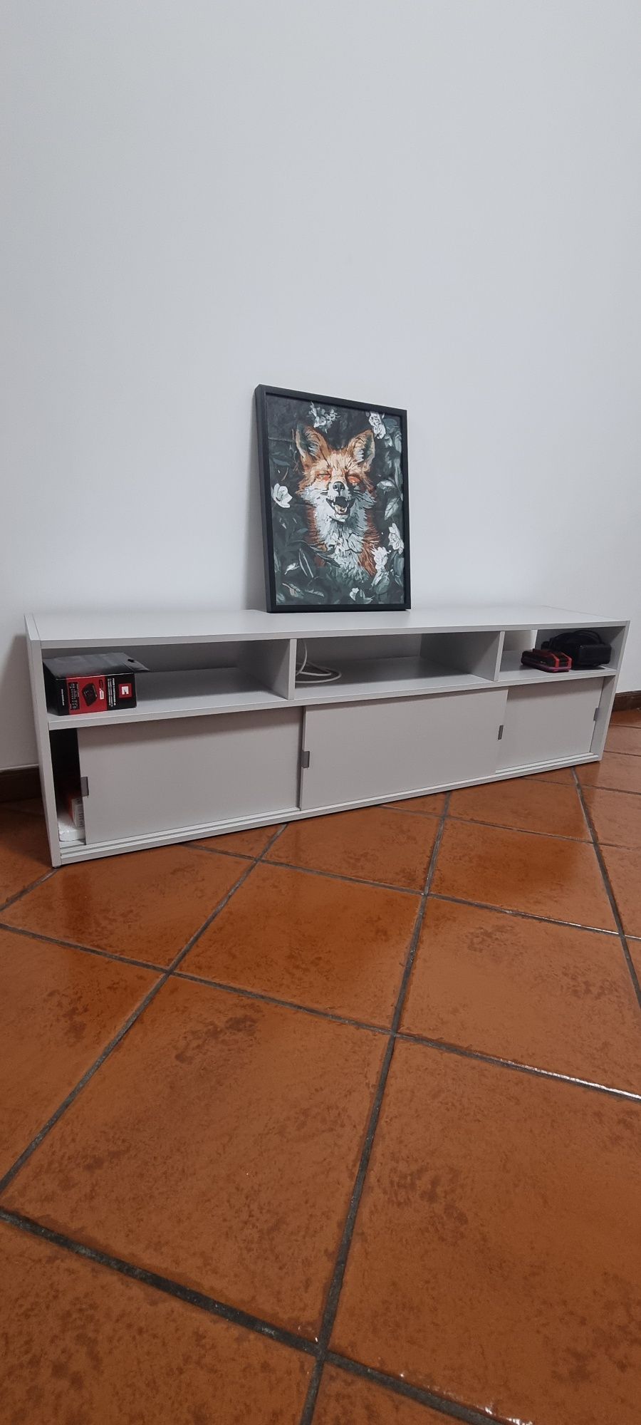Móvel para televisão
