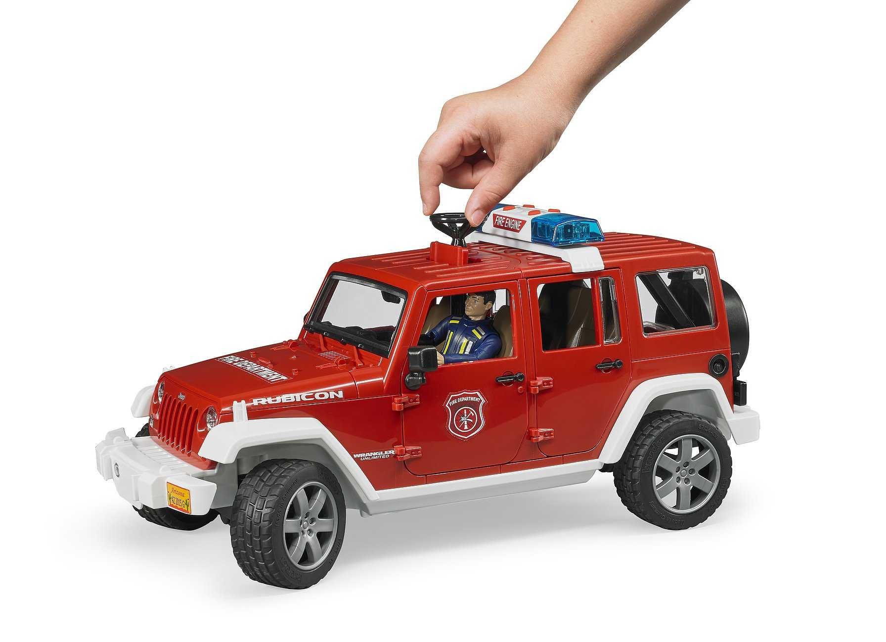 Bruder 02528 Straż pożarna jeep wrangler ze strażakiem