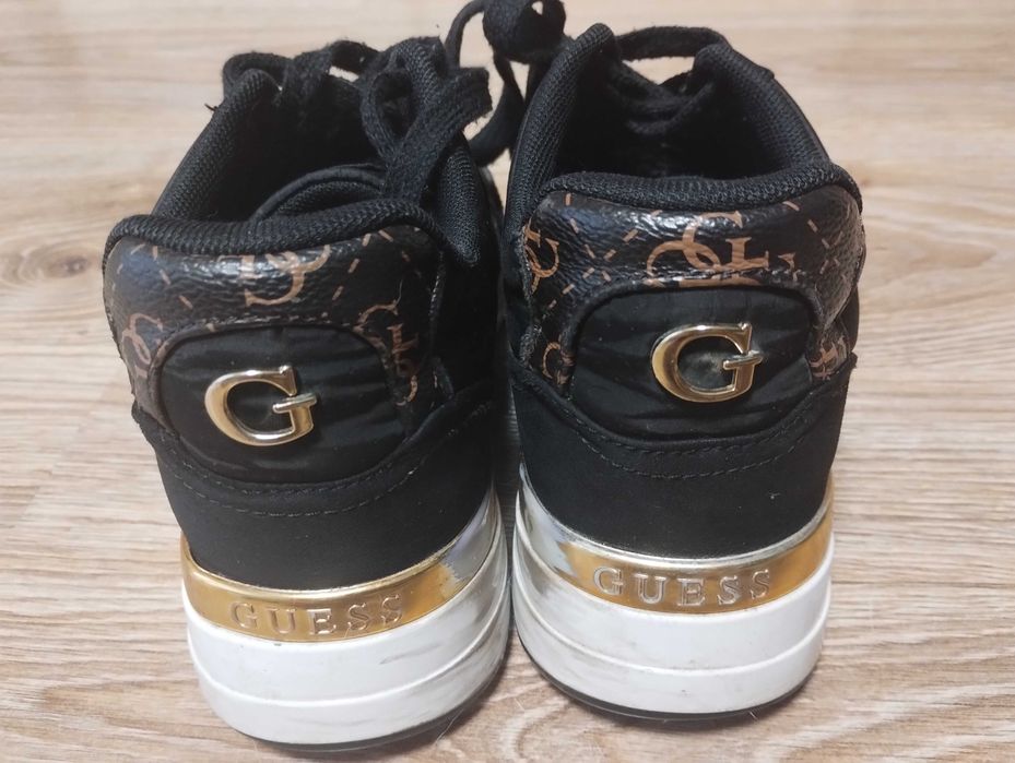 Sneakersy Guess roz. 37