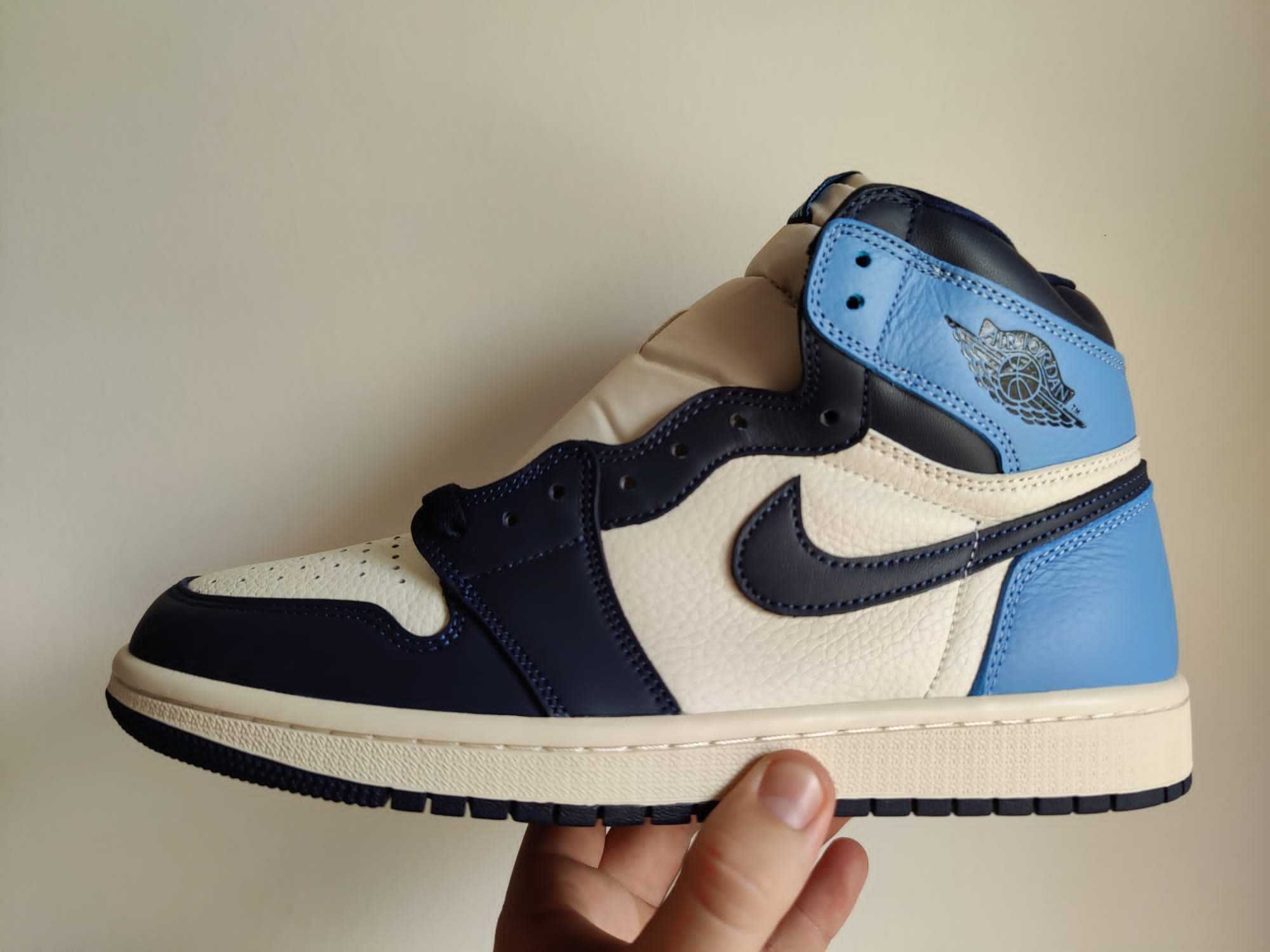 Nike Jordan 1 Retro High Obsidian UNC