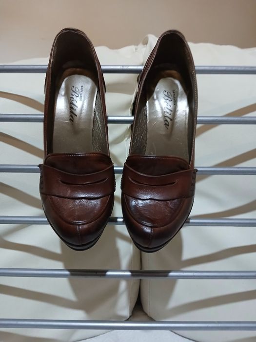 Sapatos em couro verdadeiro tamanho 36,Belita