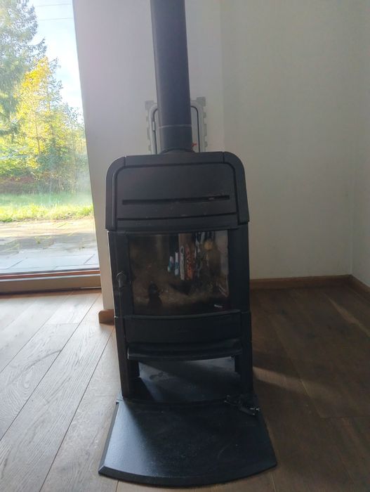 Kominek żeliwny wolnostojący Jotul, koza