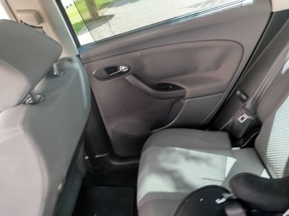 Seat Altea XL 1.4 TSI 2008 •  2799 €  • Turbo • Espaçoso • 149.000 km