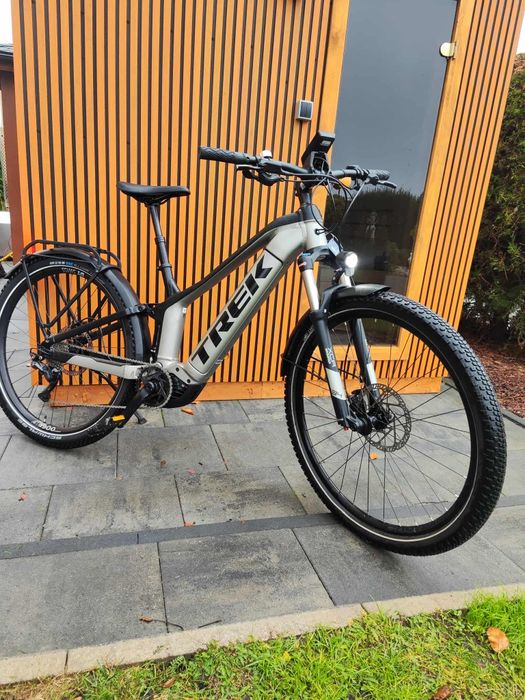 Rower elektryczny Trek Full  Bosch Cx dotykowy wyświetlacz