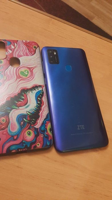 ZTE A7 2020 в отличном состоянии.