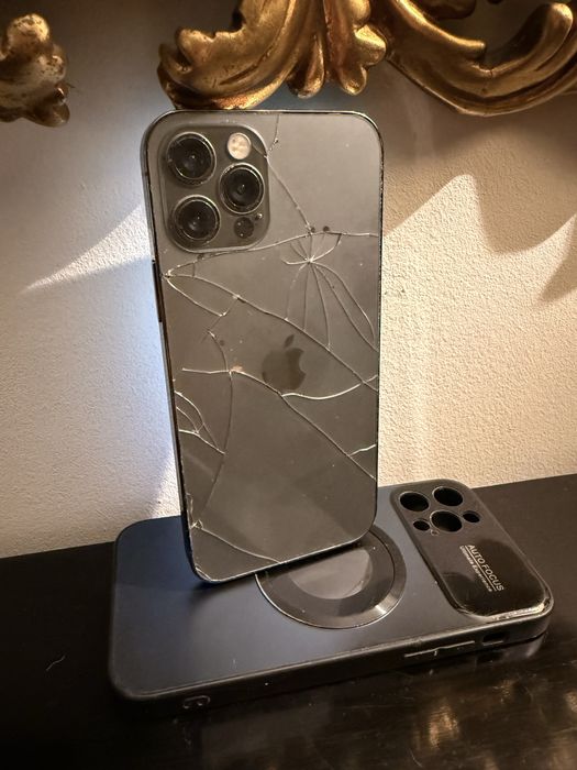 Iphone 12 pro a trabalhar muito bem