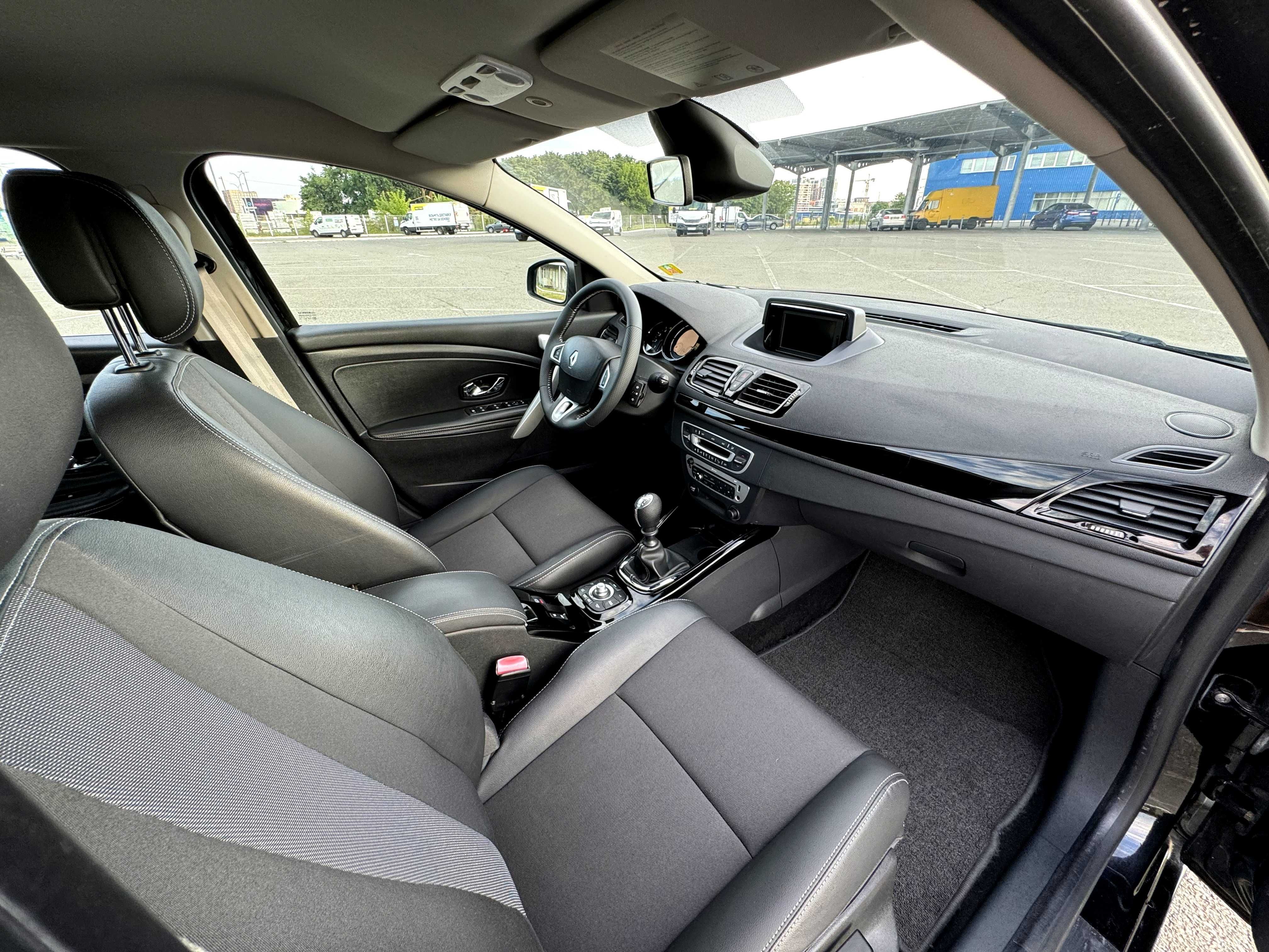 Renault Megane BOSE