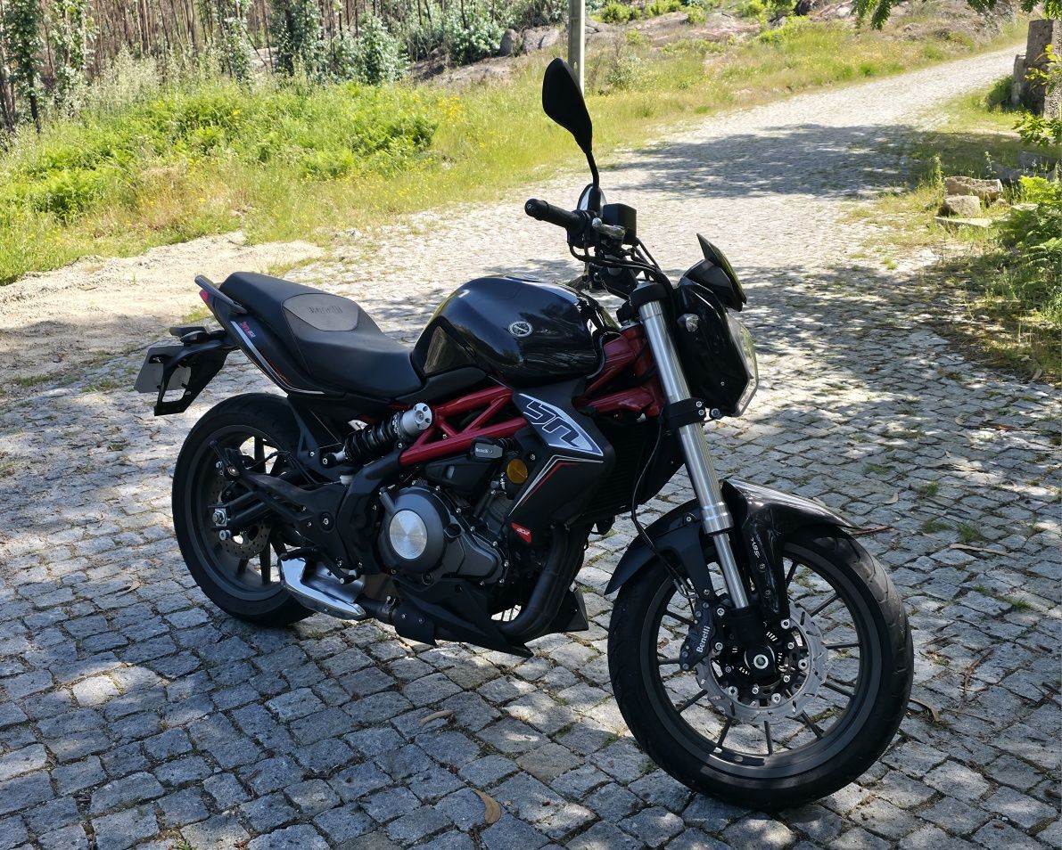 Benelli bn 302 igual a novo