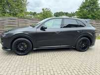 Porsche Cayenne Super stan.