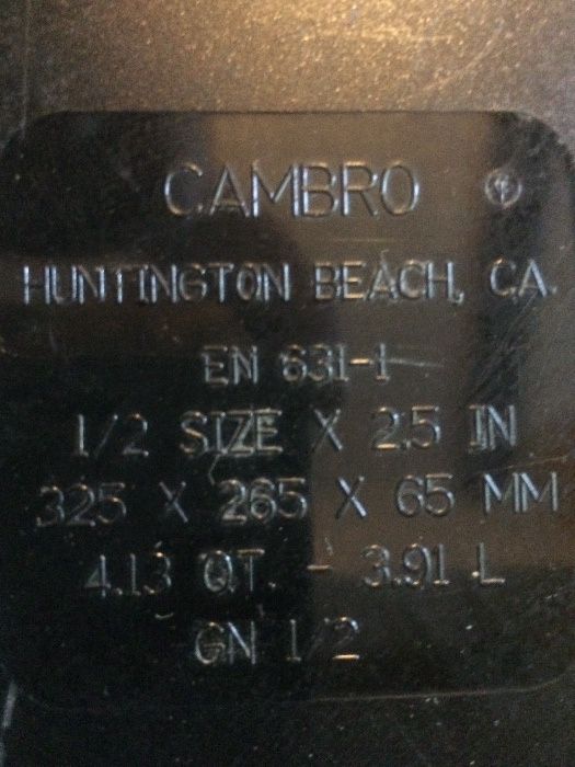 Tabuleiros fundos em preto da Cambro( 325x265x65mm)