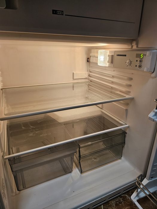 Холодильник Liebherr KTe 1664 з морозильною камерою