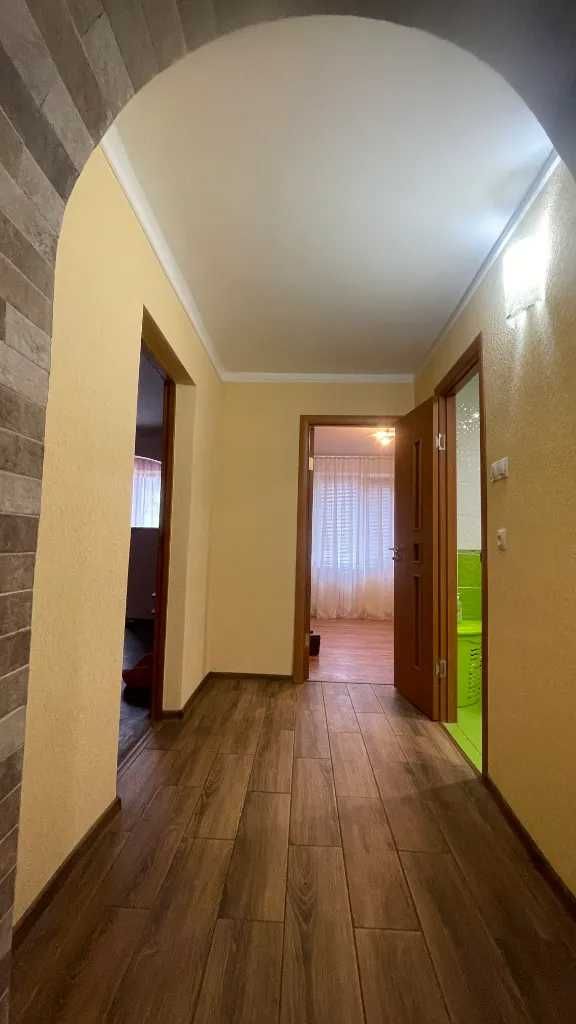 Продам  3к квартиру с ремонтом ж/м Приднепровск/Левый берег