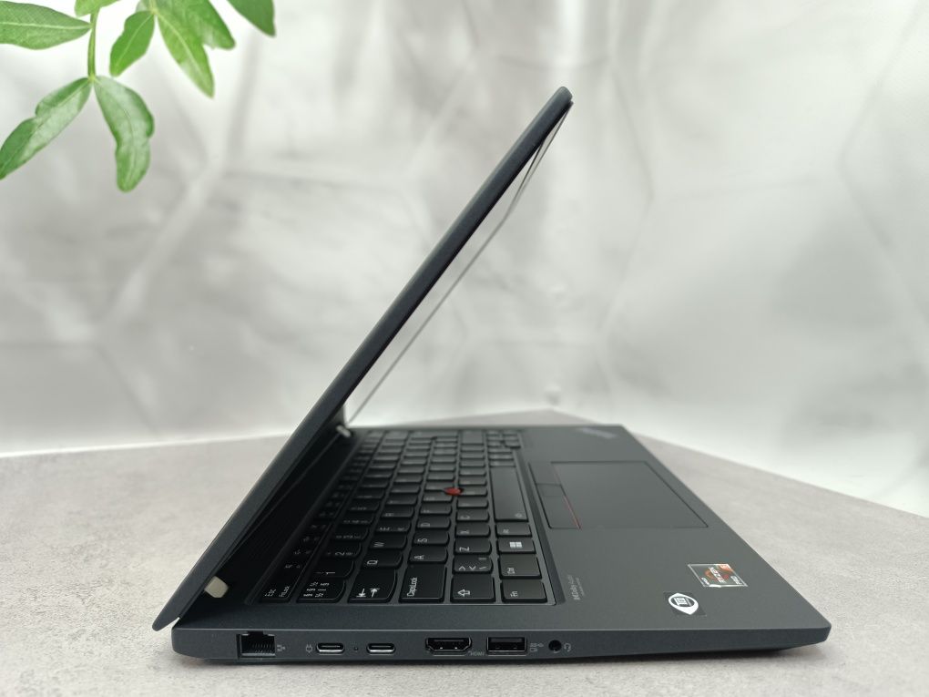 Ноутбук Lenovo ThinkPad T14 Gen 3/Ryzen 5 6650U/8GB/256/14"/6 ядер