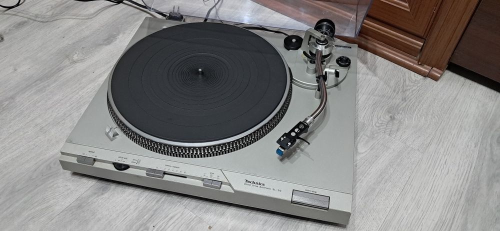 Gramofon technics sl-d3