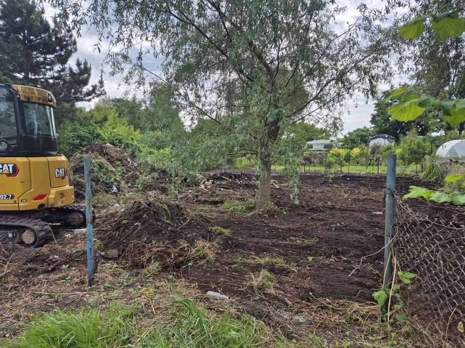 Usługi minikoparką