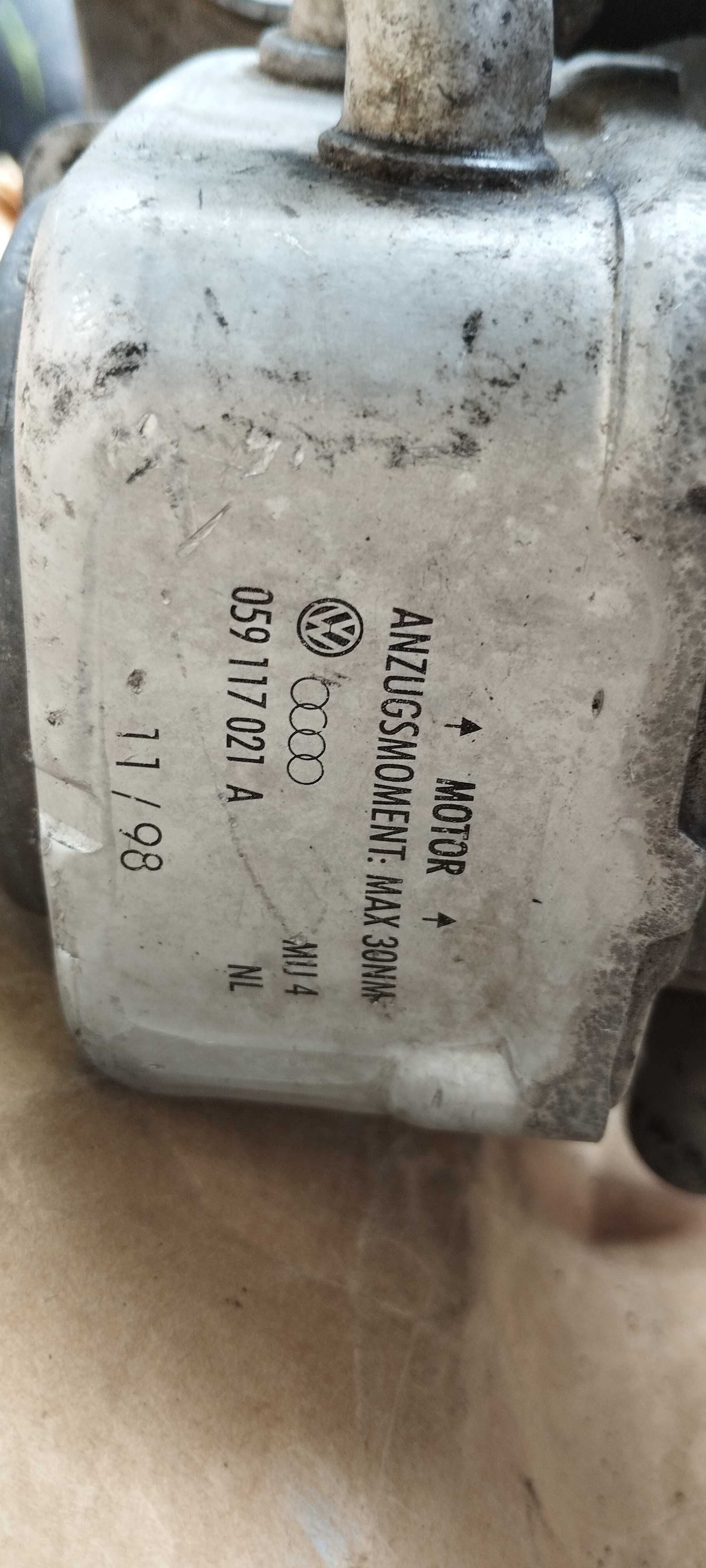 059145169 VAG кронштейн натяжителя Audi a6c5 Passat b5 2.5 tdi