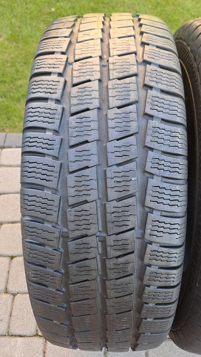 Opony 235/65 R 16 C zima bus