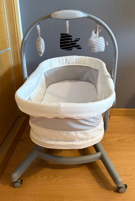 Berço Chicco Baby Hug 4 em 1 com colchão