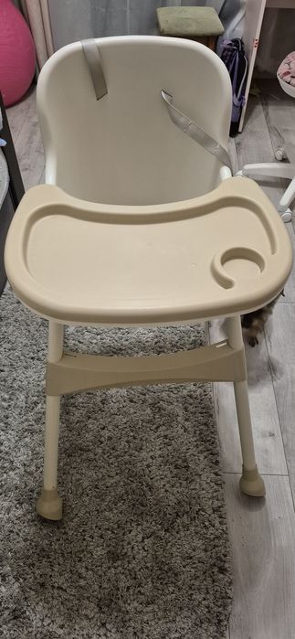 Столик для годування