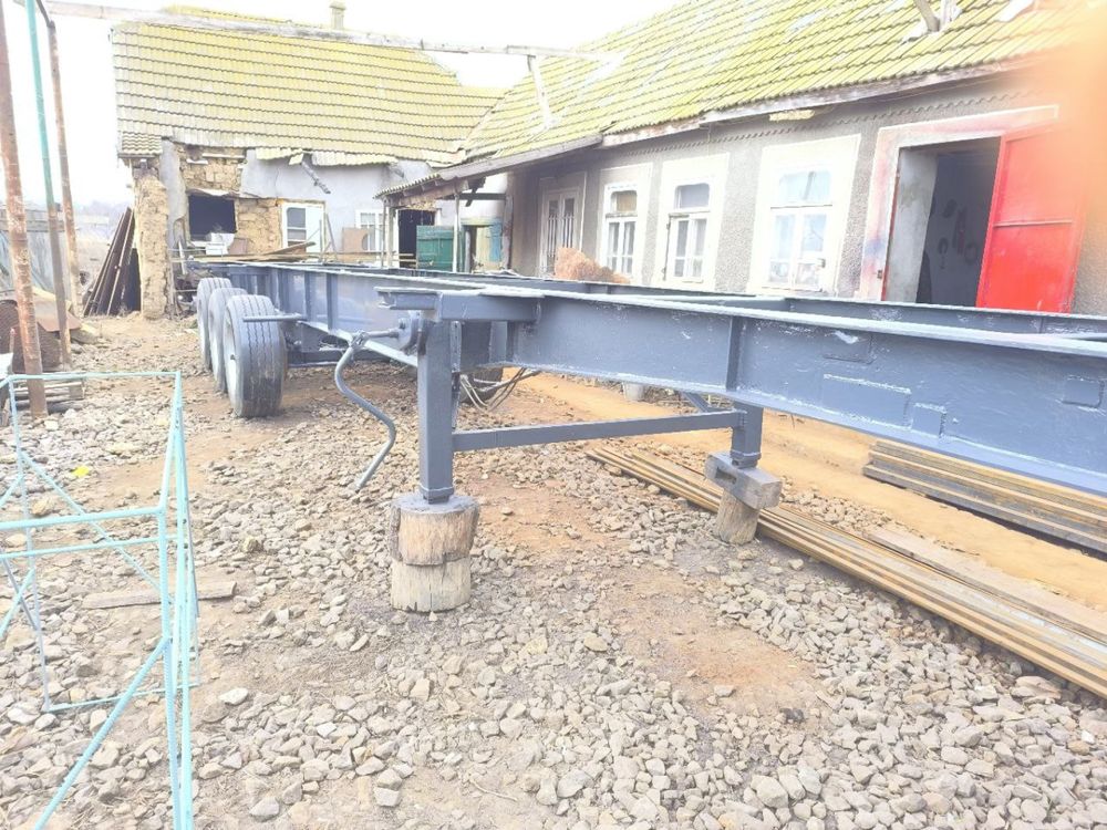 Прицеп контейнеровоз