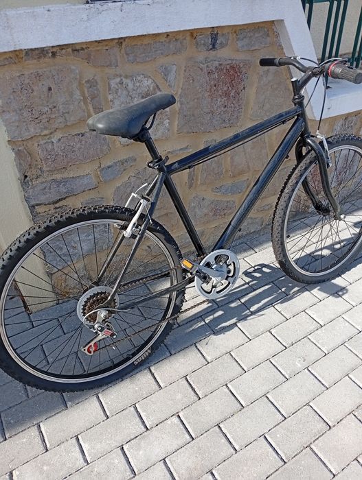 Bicicleta com pouco uzo