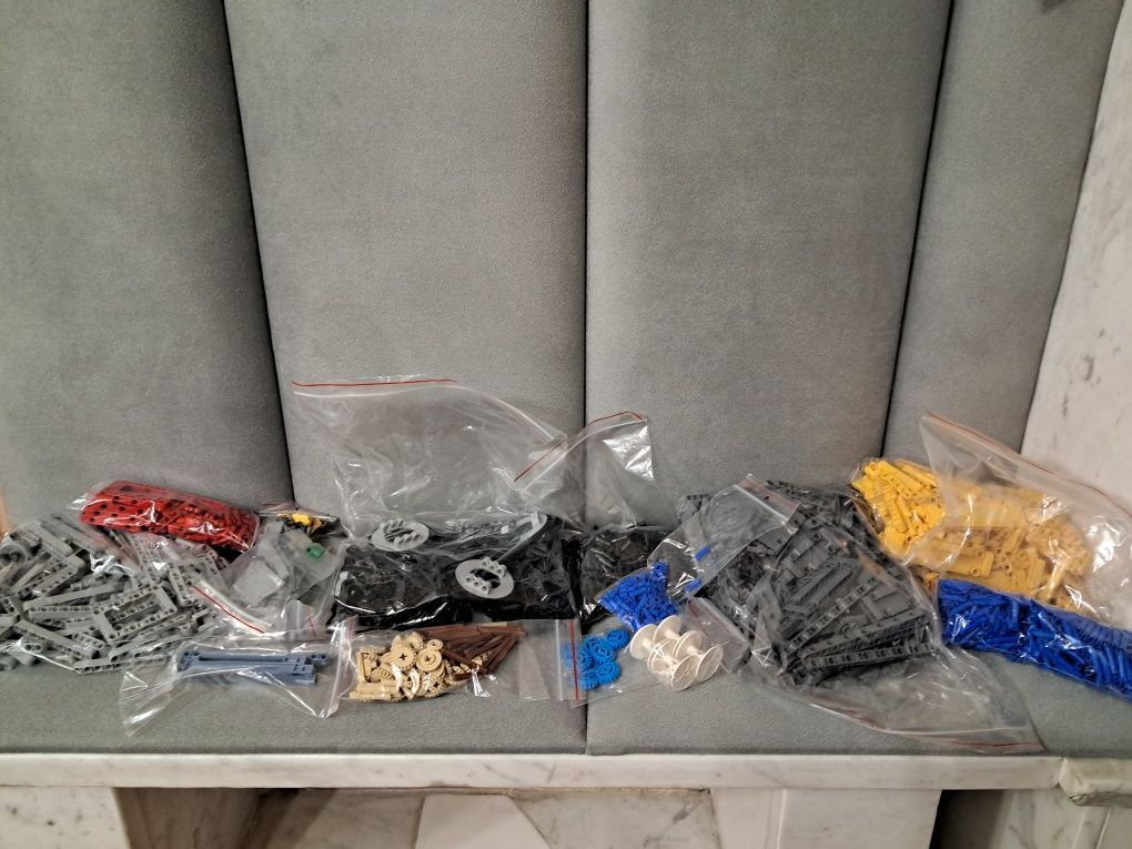 Lego Technic Żuraw Gąsienicowy Liebherr 13000