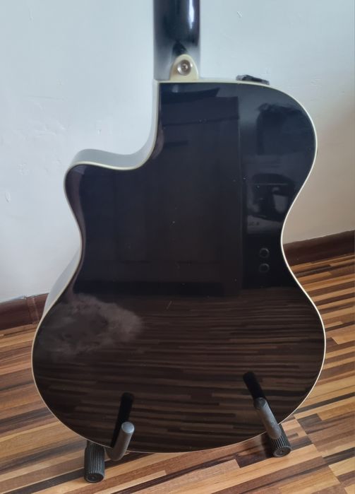Wspaniałą gitara elektro-akustyczna yamaha!apx500!