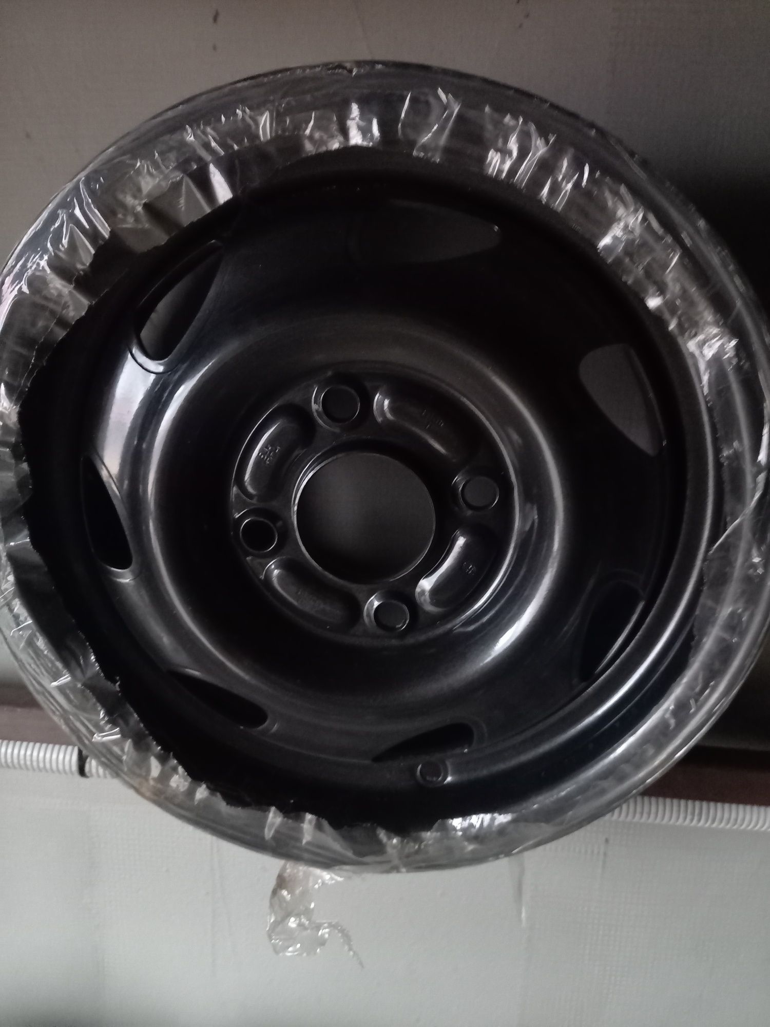 Felgi stalowe Ford 13 cali 4x108  używane felgi po renowacji  - Felga