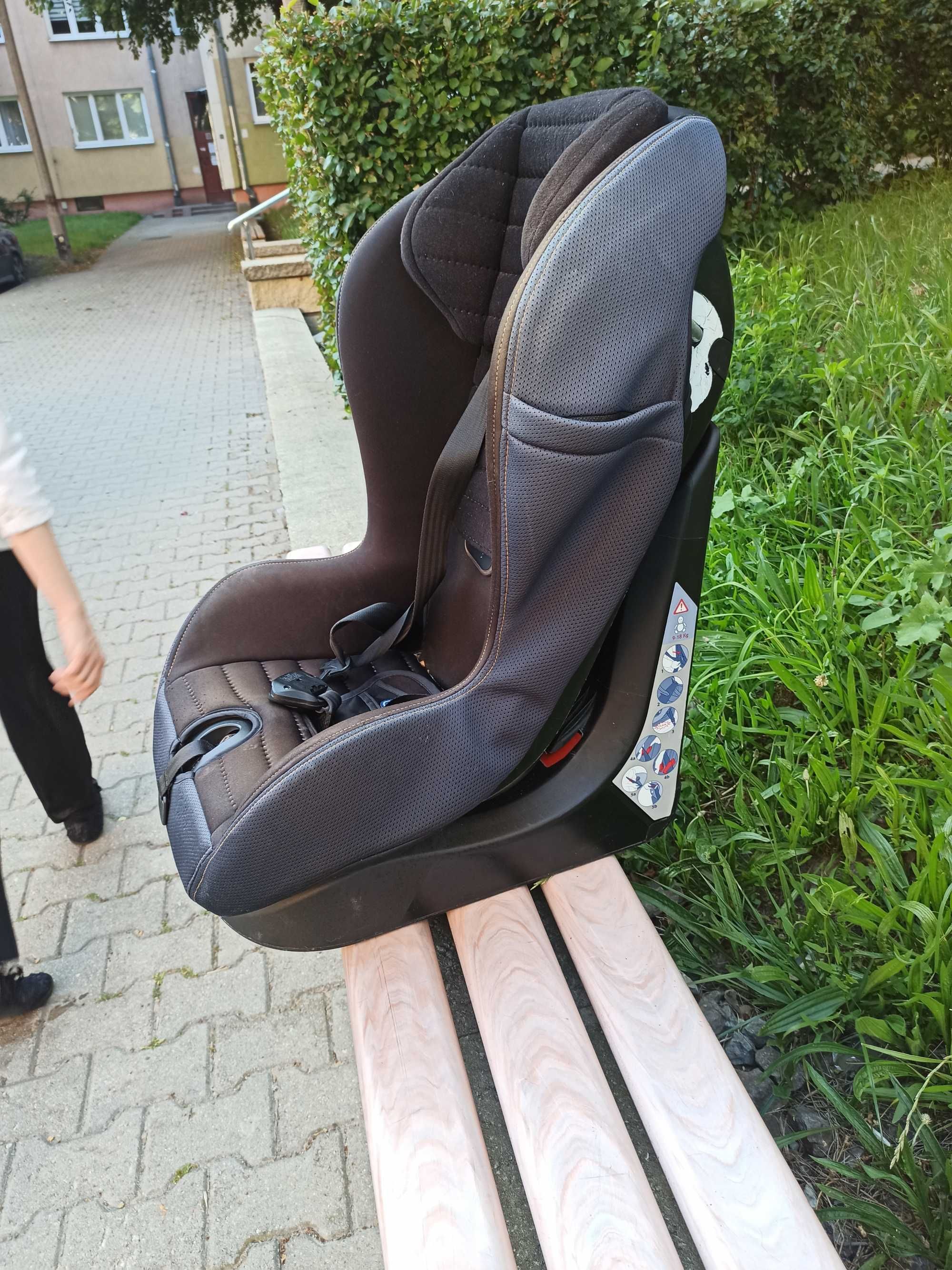 Fotelik chicco 9-18kg