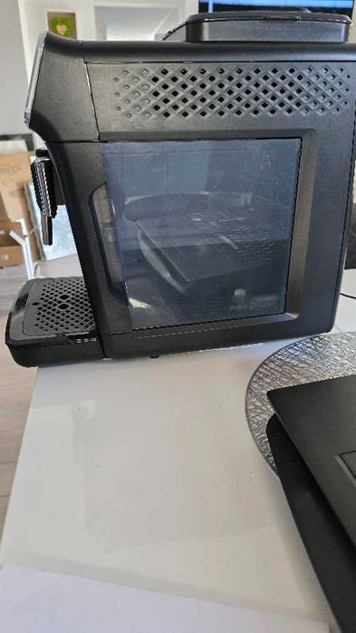 EKSPRES Do Kawy Ciśnieniowy PHILIPS 1500w EP2220/10 Spieniacz LATTE