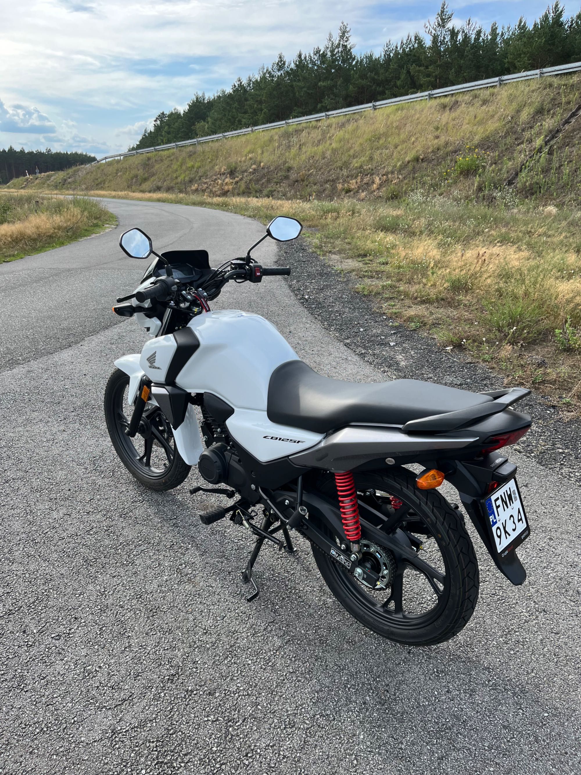 Sprzedam Honda CB125F