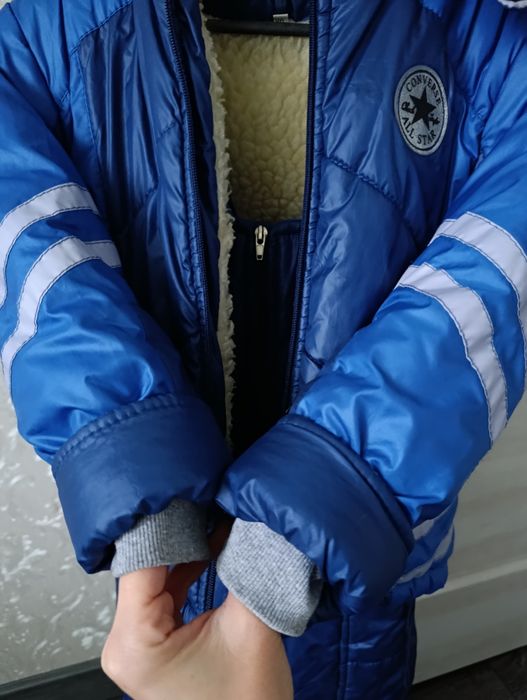 Зимовий комбінезон для хлопчика 98р на овчині синього кольору