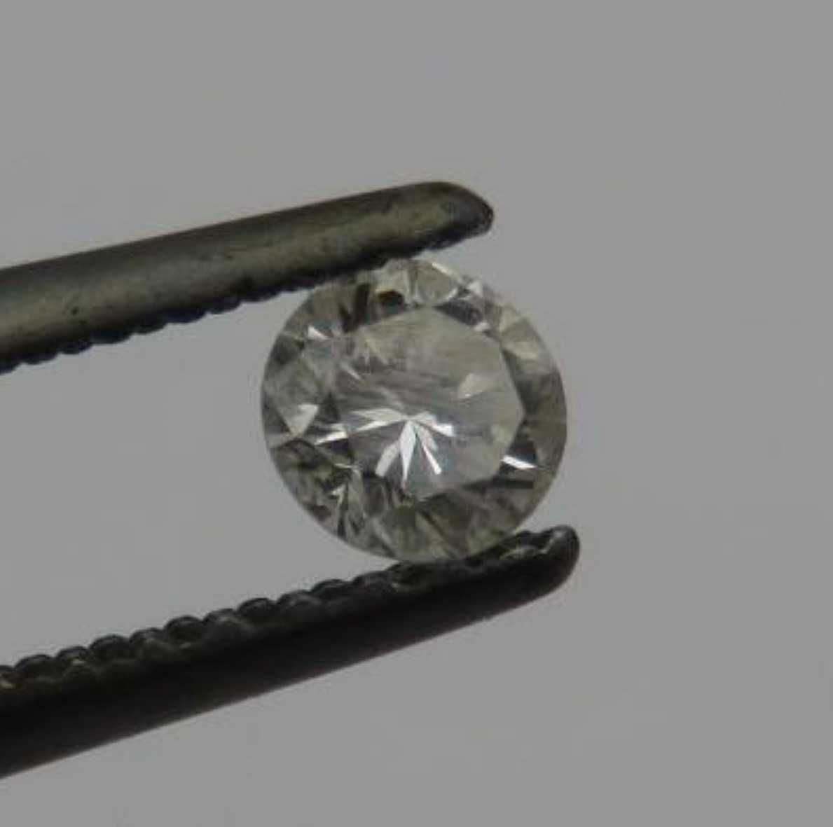 Round brilliant cut diamond of 0.16 carat