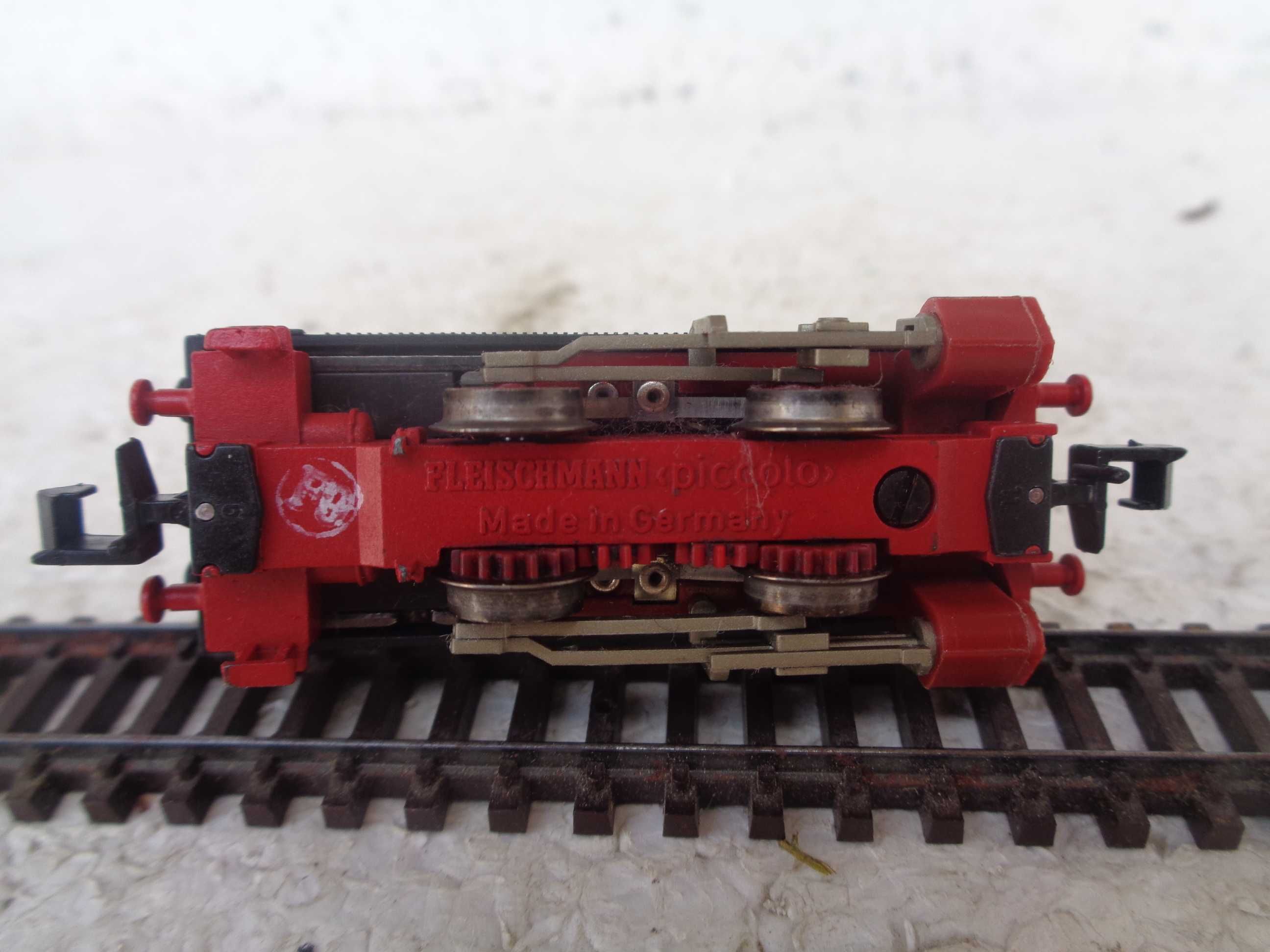 1:160 Fleischmann Locomotiva a vapor refª 7000
