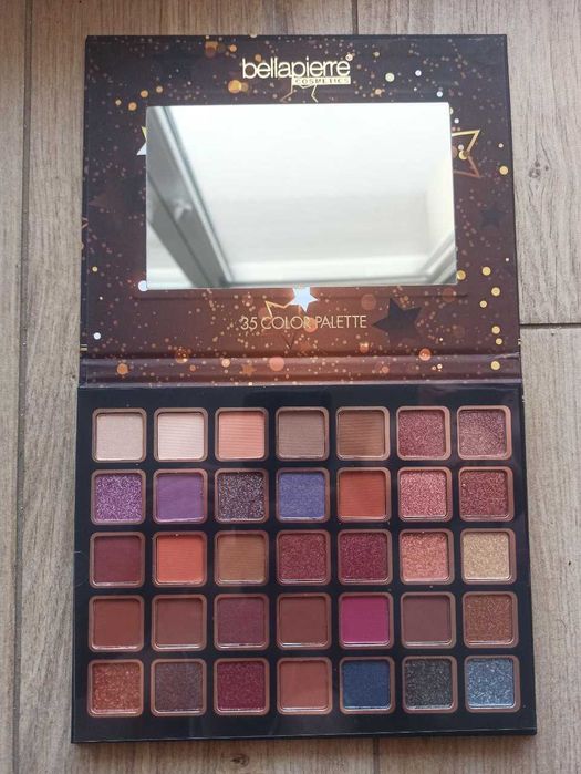 Zestaw kosmetyków do makijażu