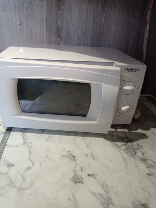 Мікрохвильова піч