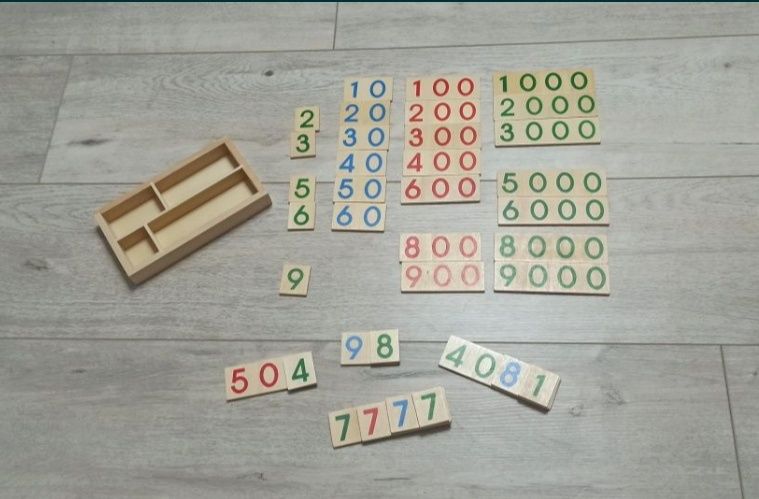 Drewniane tabliczki liczbowe do nauki liczenia Montessori