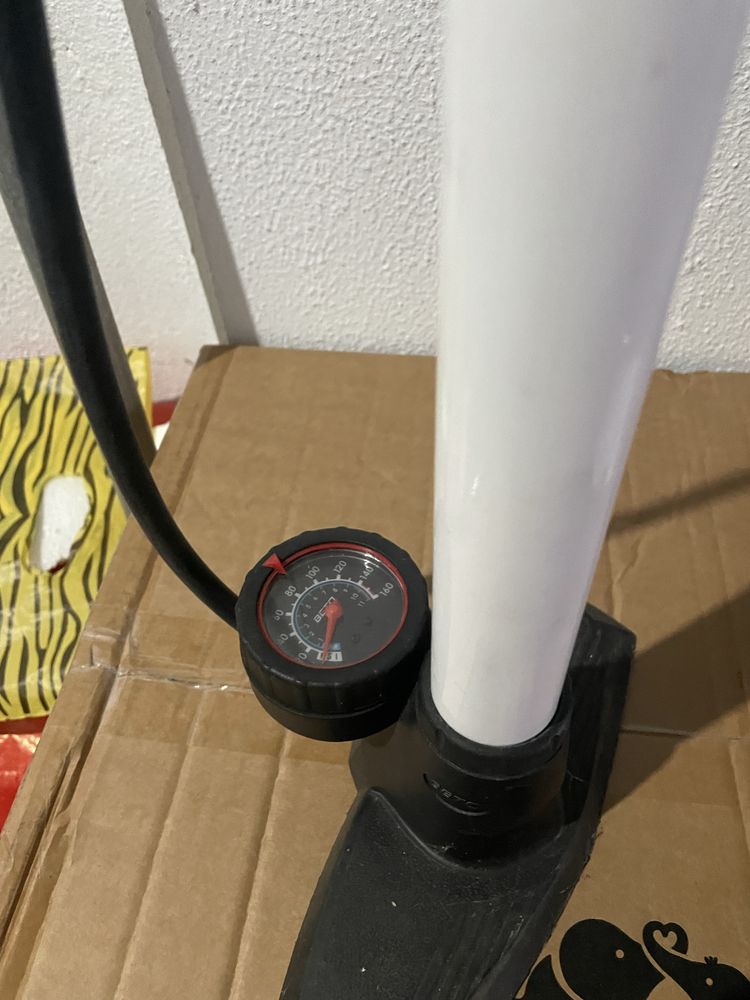 Bomba de ar bicicleta