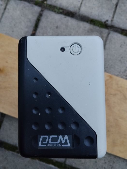 Безперебійник, в хорошому стані.