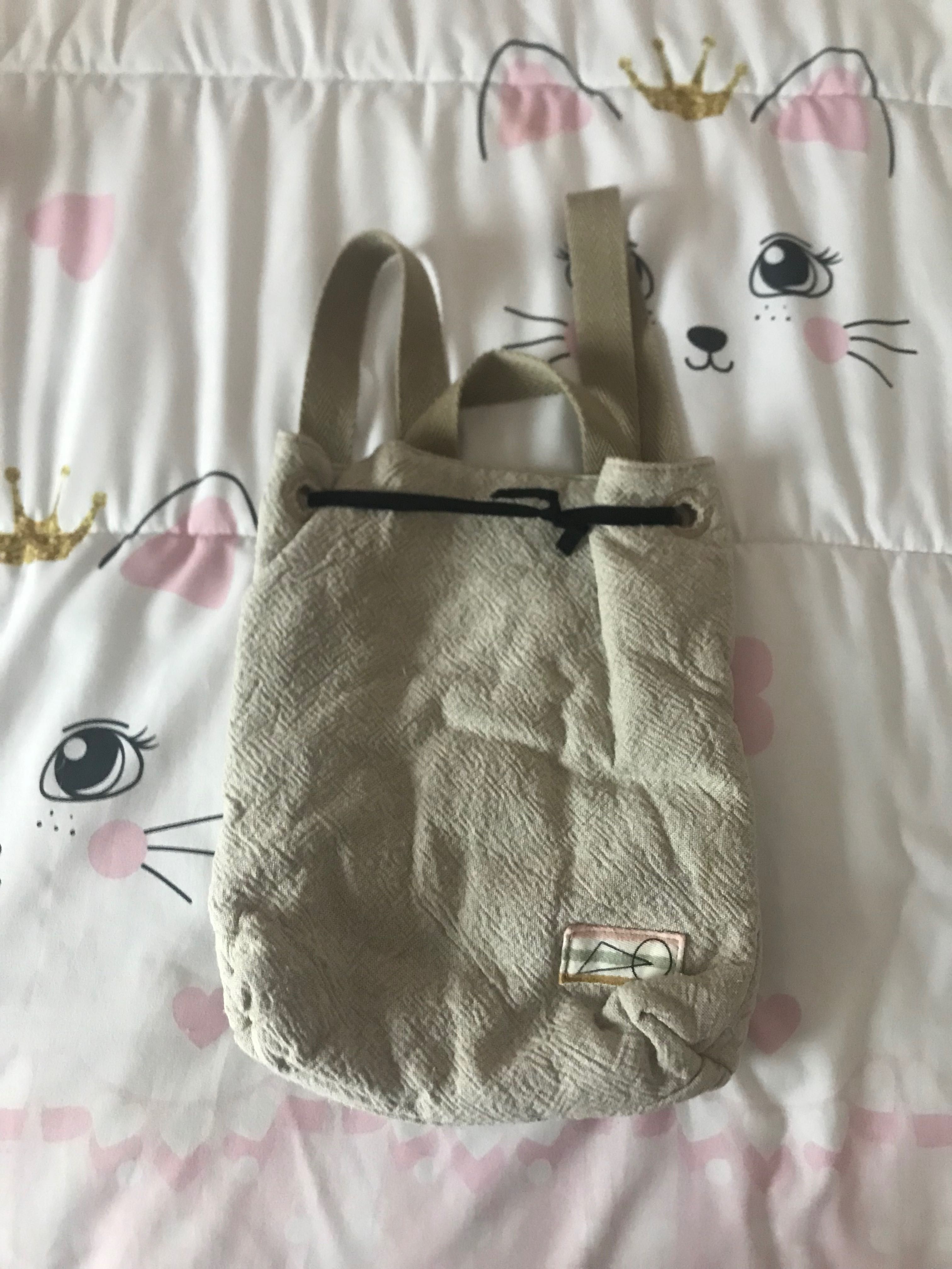 Mochilas pequenas de menina