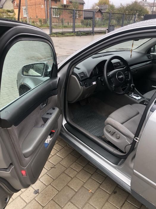 Продам Audi a4 b6 2.0