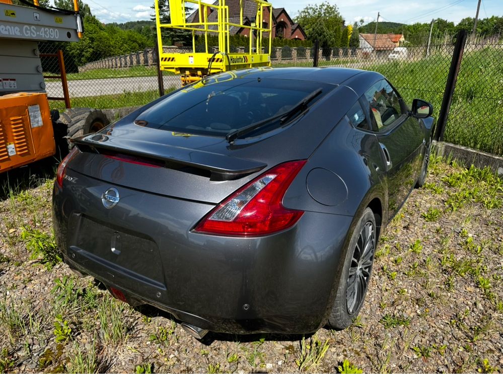 Nissan 370 Z  sprawny