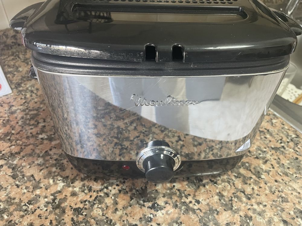 Fritadeira a oleo Moulinex Mini