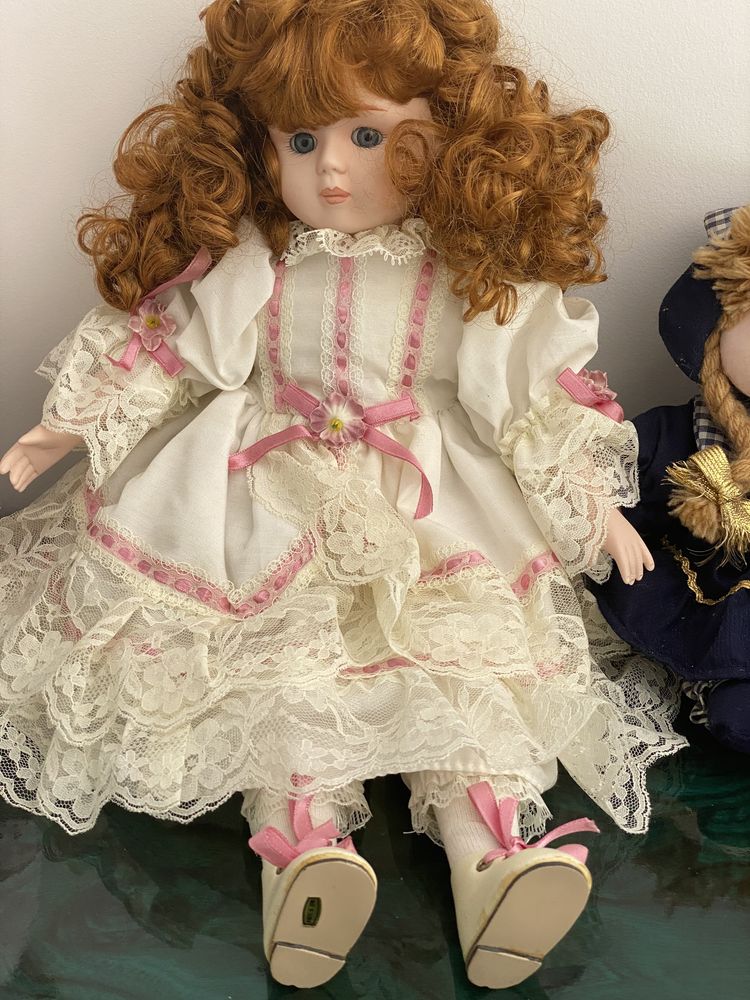 Vendo boneca porcelana