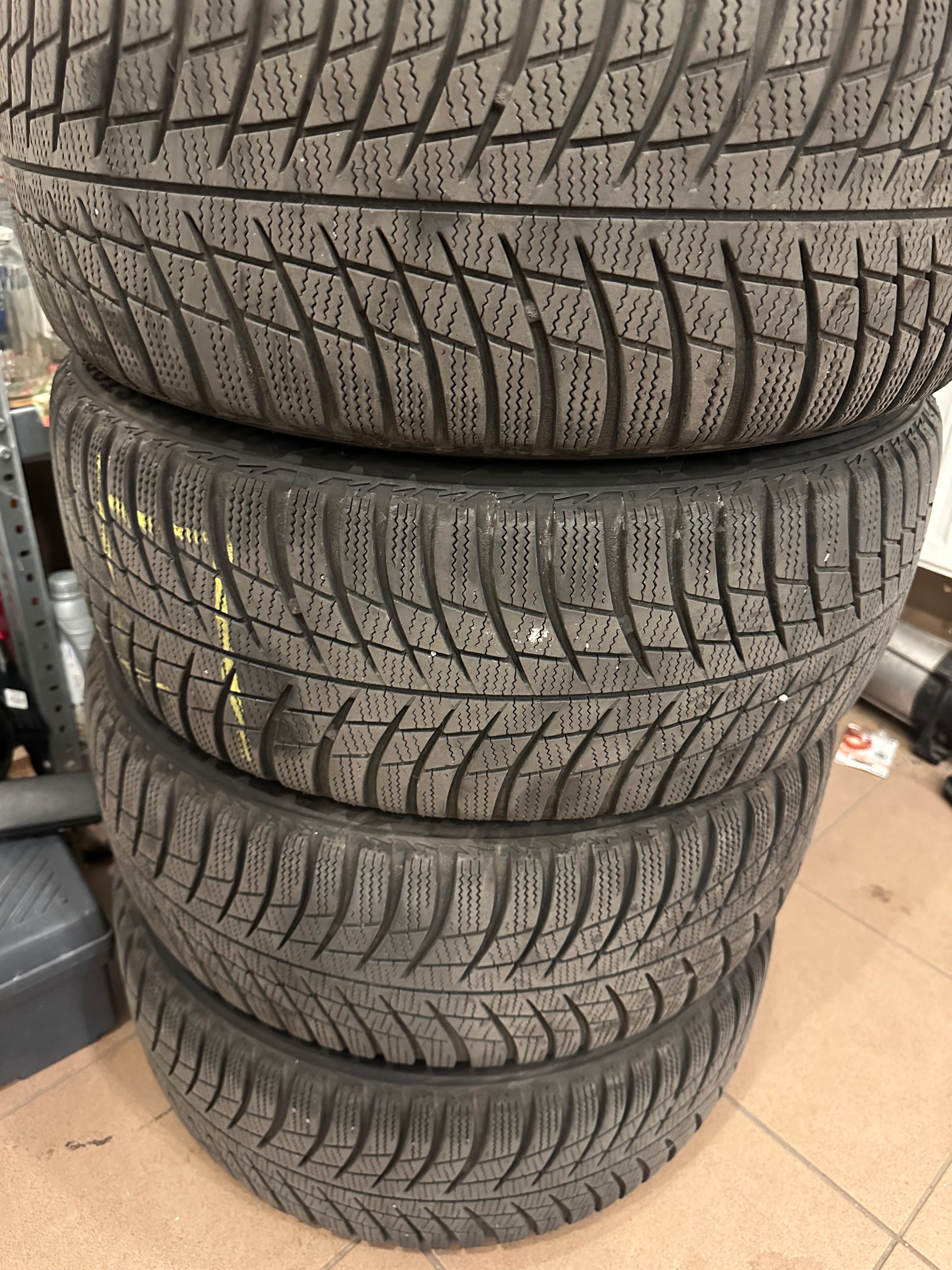 Opony Bridgestone zimowe 215/50/17