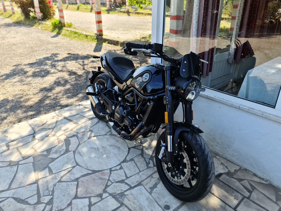 Benelli leoncino 500