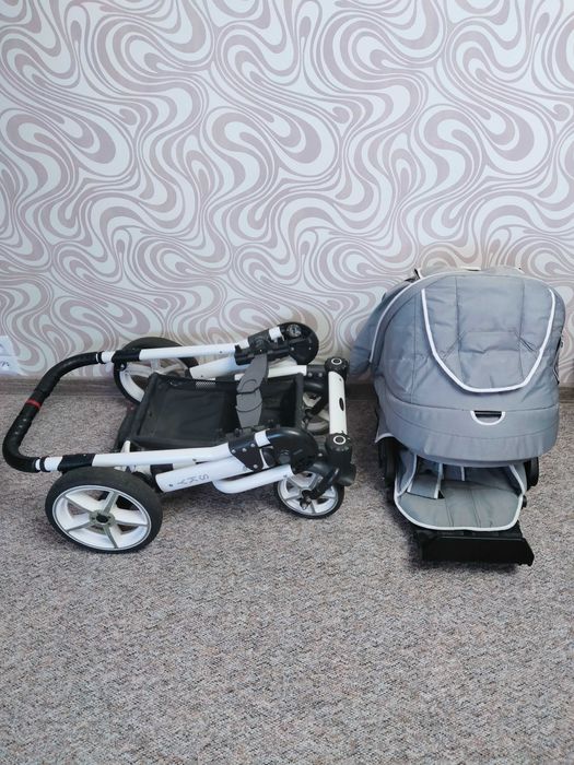 Sprzedam wózek dziecięcy Hartan