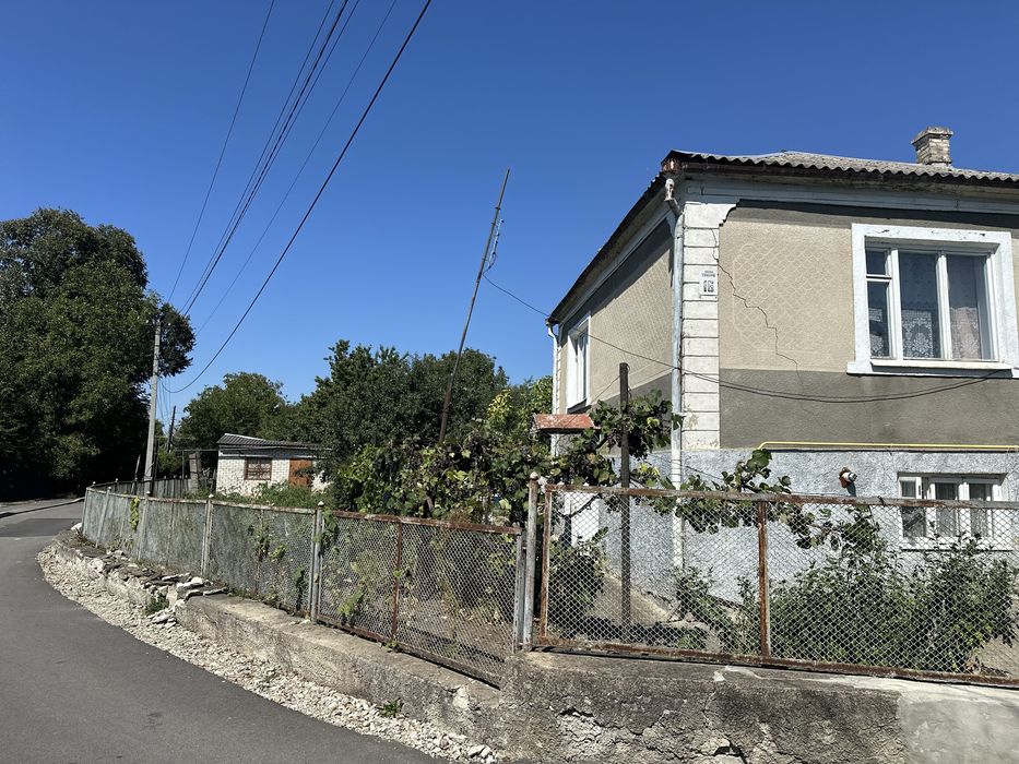 Продаж будинку на дві частини в м. Могилів-Подільський