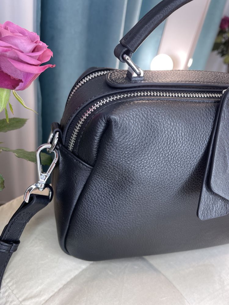 Женская сумка на 2 отдела кожа черная Polina&Eiterou Жіноча сумка